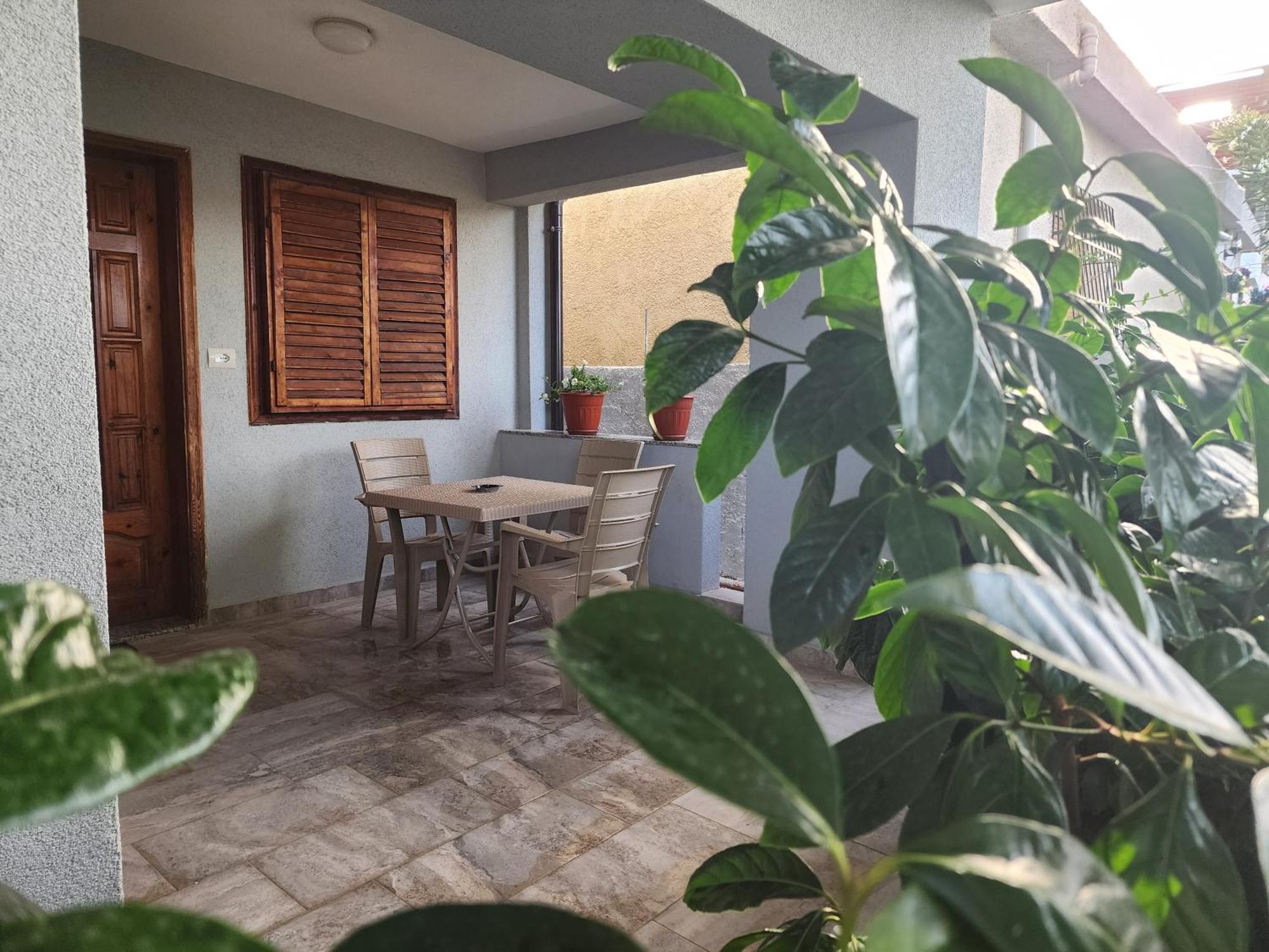 Eden Guesthouse Durrës Zewnętrze zdjęcie